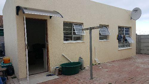 To Let 1 Bedroom Property for Rent in Rusthof Western Cape